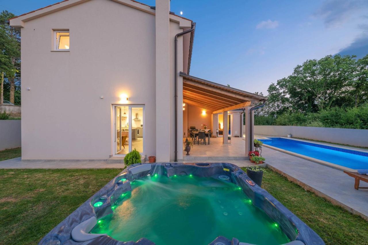 Blaise Villa *